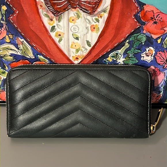 YSL Zip around Wallet - Picture 4 of 5